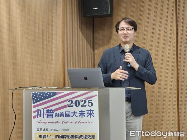 ▼▲政大東亞所特聘教授王信賢。（圖／記者陳冠宇攝）