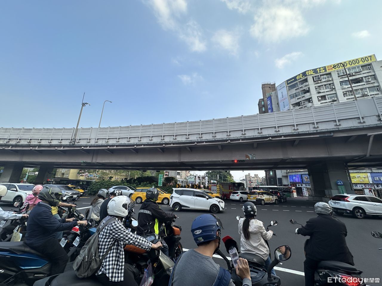 吳靜怡稱拆公館圓環、機器狗同一廠商　北市新工處舉資料打臉了
