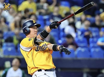 魚雷球棒紅到中職!曾頌恩、許基宏想試打 但短期難入手