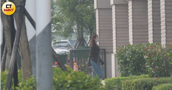 結婚前奏1／鄭人碩、小薰只差證書蓋章！　打拚滿荷包買房3棟房產輪流住