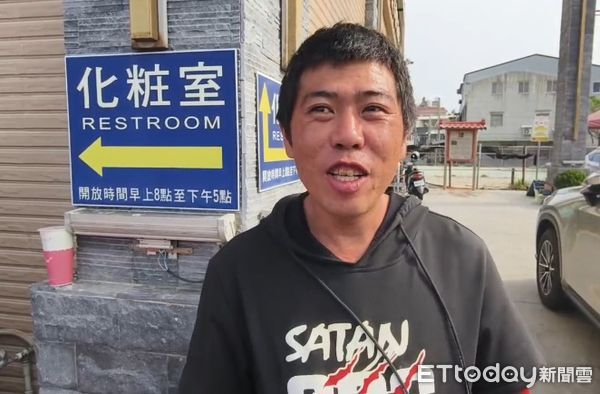 ▲白沙屯拱天宮27日才開放報名赴北港進香，早在5天前即有信眾排隊，盛況可期。（圖／記者楊永盛翻攝）