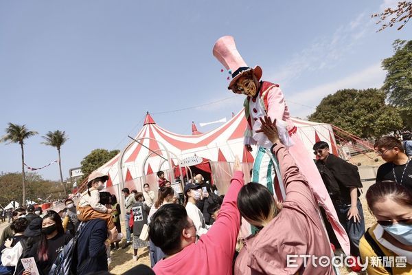 ▲和逸飯店&bull;台南西門館，於4月6日舉辦「COZZI 歡樂馬戲團」親子活動，同時更攜手國際知名的「FOCASA馬戲團」，推出「住和逸 FUN玩幾米馬戲樂園」限時快閃住房專案。（圖／記者林東良翻攝，下同）