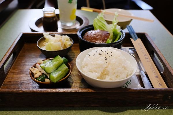 ▲▼有己咖啡．宛如走進華燈初上場景，台中深夜咖啡館推薦。（圖／部落客飛天璇的口袋授權提供）