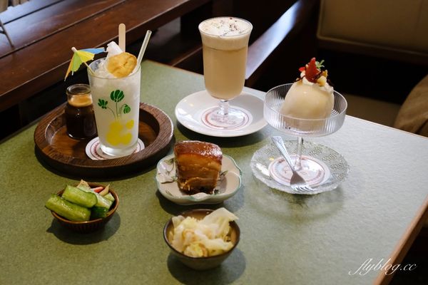 ▲▼有己咖啡．宛如走進華燈初上場景，台中深夜咖啡館推薦。（圖／部落客飛天璇的口袋授權提供）