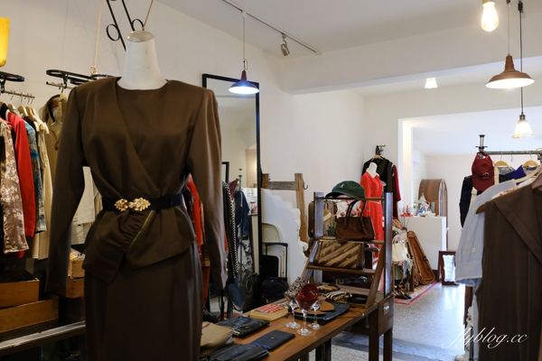 ▲▼有己咖啡．宛如走進華燈初上場景，台中深夜咖啡館推薦。（圖／部落客飛天璇的口袋授權提供）