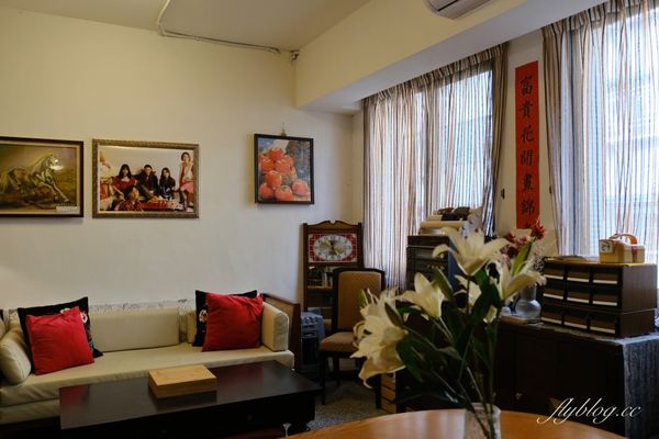 ▲▼有己咖啡．宛如走進華燈初上場景，台中深夜咖啡館推薦。（圖／部落客飛天璇的口袋授權提供）