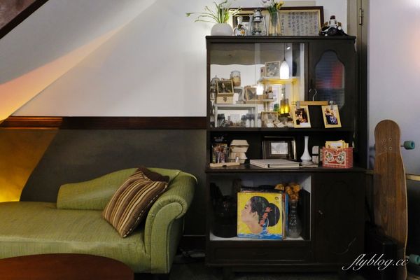 ▲▼有己咖啡．宛如走進華燈初上場景，台中深夜咖啡館推薦。（圖／部落客飛天璇的口袋授權提供）