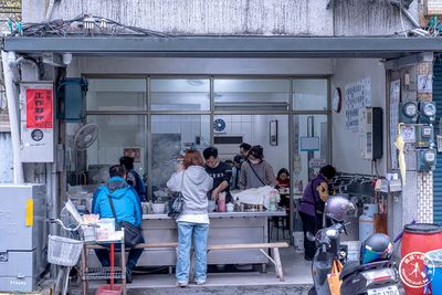 玩宜蘭必朝聖「炸醬麵＋餛飩湯」早餐