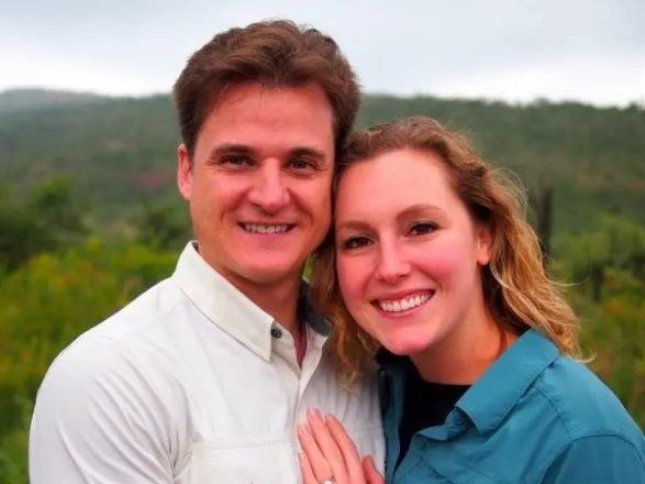 ▲▼科尼格（Gerhardt Konig）與妻子一同遠足時，因妻子拒絕與他合照，氣得當場將妻子推下懸崖。（圖／翻攝自Facebook）