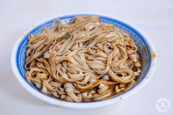 ▲▼宜蘭文昌炸醬麵-在地人推薦必吃！(交通停車.菜單價格)。（圖／部落客桃桃授權提供）