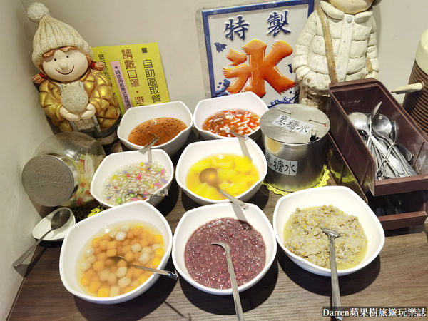 ▲▼元潮蒙古烤肉酸菜白肉鍋。（圖／部落客darren提供）
