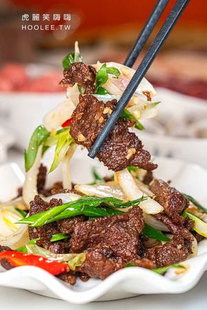 ▲▼山皇牛潮汕溫體牛肉火鍋(高雄)肉控必吃涮牛肉!產地直送多達10種部位,老饕推薦胸口油及手打牛肉丸。（圖／部落客虎麗授權提供）