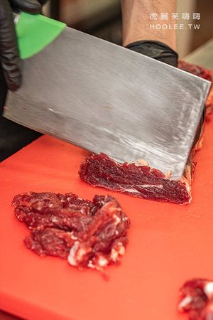 ▲▼山皇牛潮汕溫體牛肉火鍋(高雄)肉控必吃涮牛肉!產地直送多達10種部位,老饕推薦胸口油及手打牛肉丸。（圖／部落客虎麗授權提供）