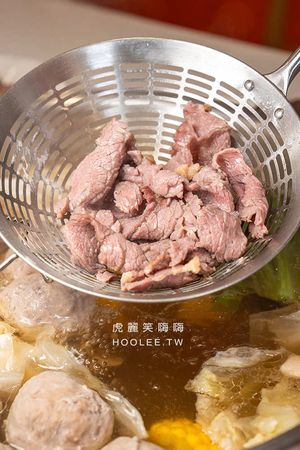 ▲▼山皇牛潮汕溫體牛肉火鍋(高雄)肉控必吃涮牛肉!產地直送多達10種部位,老饕推薦胸口油及手打牛肉丸。（圖／部落客虎麗授權提供）