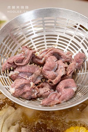 ▲▼山皇牛潮汕溫體牛肉火鍋(高雄)肉控必吃涮牛肉!產地直送多達10種部位,老饕推薦胸口油及手打牛肉丸。（圖／部落客虎麗授權提供）