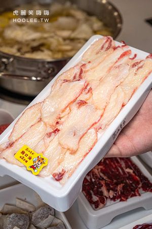 ▲▼山皇牛潮汕溫體牛肉火鍋(高雄)肉控必吃涮牛肉!產地直送多達10種部位,老饕推薦胸口油及手打牛肉丸。（圖／部落客虎麗授權提供）