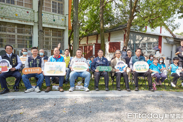 ▲台南市定古蹟原英商德記洋行，兒童節連假，台南市文化局特別推出期間限定的親子闖關活動，讓小朋友在遊戲中穿越時空，遇見知名商人並解開趣味任務。（圖／記者林東良翻攝，下同）