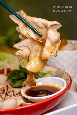 ▲▼越龍門 越南河粉會安雞飯 左營店。（圖／部落客虎麗笑嗨嗨授權提供）
