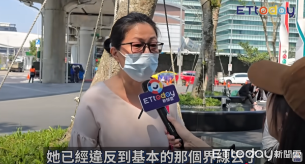 ▲▼ 亞亞去留街訪 。（圖／合成圖）