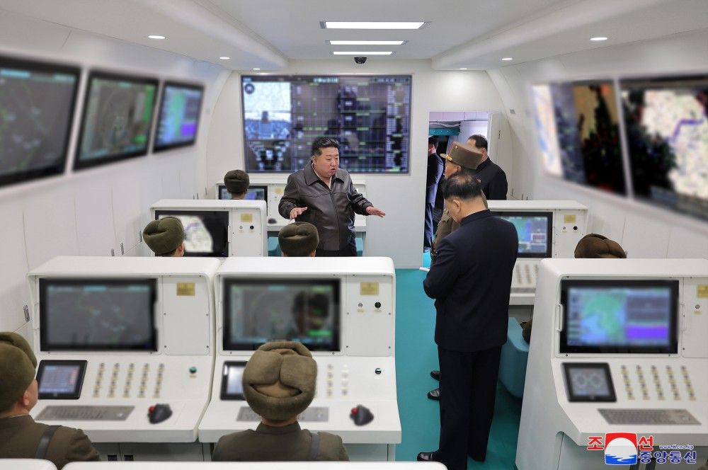 ▲▼北韓官媒公開金正恩搭乘空中預警機視察的畫面。（圖／翻攝自朝中社）