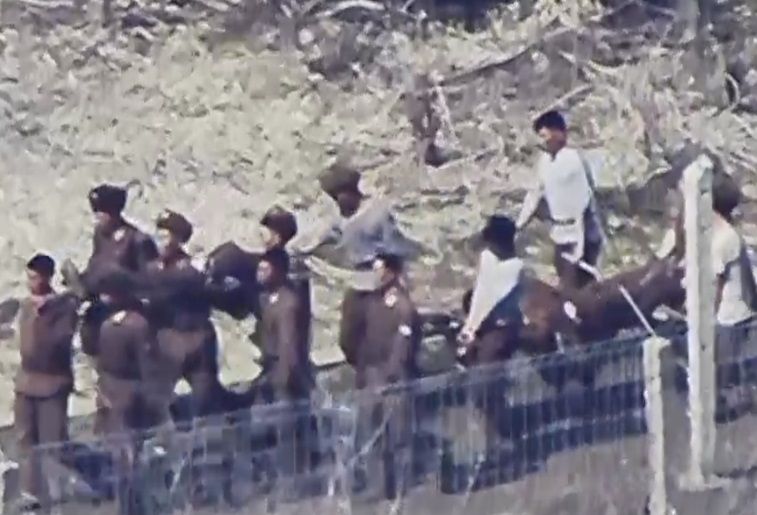 ▲▼北韓今年3月初再度派遣軍隊在兩韓交界大面積埋設地雷。（圖／南韓聯合參謀本部）