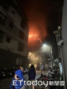 快訊／台北市信義區凌晨頂加惡火　1女困廁所不治