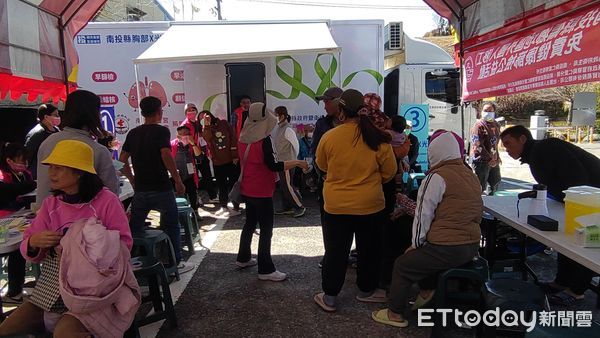 ▲南投縣衛生局響應世界結核病日，赴仁愛鄉華崗部落辦理結核病篩檢活動。（圖／南投縣衛生局提供）