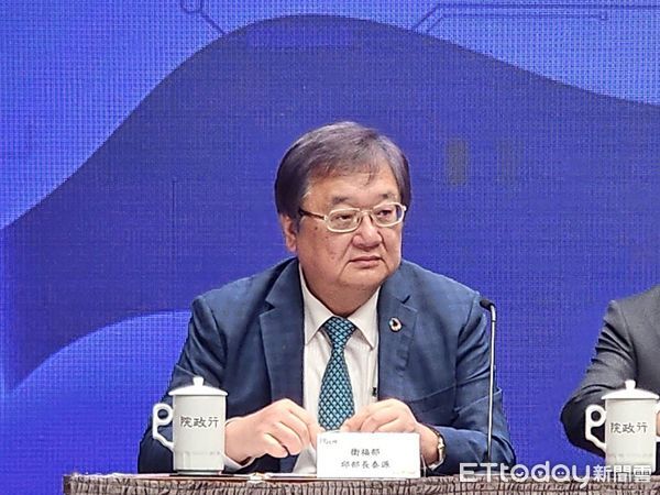 ▲▼衛福部長邱泰源出席行政院記者會。（圖／記者陳家祥攝）