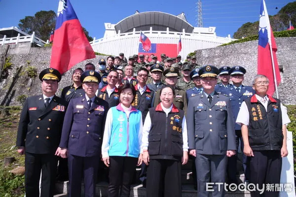 ▲▼縣長徐榛蔚率各界代表親赴忠烈祠及軍人忠靈祠向先烈致祭追思。（圖／花蓮縣政府提供，下同）