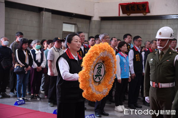 ▲▼縣長徐榛蔚率各界代表親赴忠烈祠及軍人忠靈祠向先烈致祭追思。（圖／花蓮縣政府提供，下同）