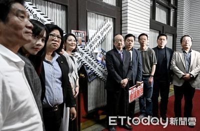 傅崐萁撂話「全武行是選項」 柯建銘:膽識好來單挑「放雙手讓你」