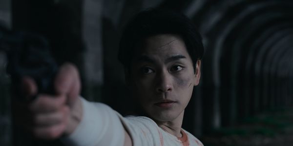 ▲▼膽小者勿入！天花板驚悚《噬亡村2》活人獻祭　柳樂優彌食人魔。（圖／Disney+提供）