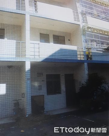 ▲新埤鄉連棟三層住宅拍賣             。（圖／屏東執行分署提供)