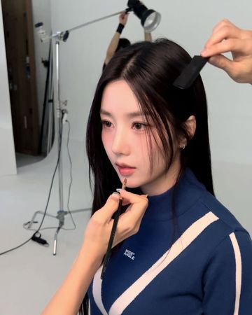 ▲權恩妃「短髮新造型」激美！　高顏值駕馭花苞波波頭。（圖／翻攝自IG／權恩妃）