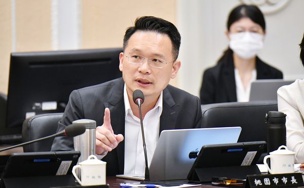▲桃園市副市長蘇俊賓今天出席行政院會，針對衛福部提出「健康台灣深耕計畫」報告提出建議。（圖／行政院提供）