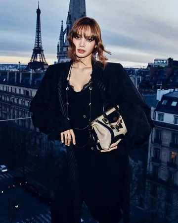 ▲Lisa今（27）日迎來28歲生日。（圖／翻攝自Instagram／lalalalisa_m）