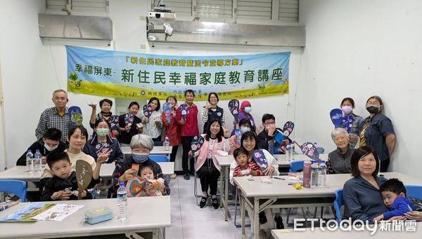 ▲移民署南區事務大隊屏東縣服務站舉辦客家美食文化課程。（圖／移民署屏東縣服務站提供）