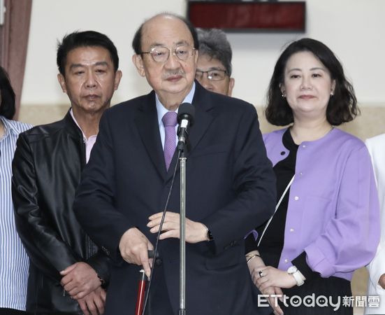 ▲▼柯建銘 記者會 立法院議場後面。（圖／記者屠惠剛攝）
