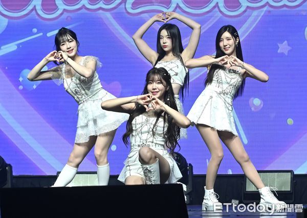 ▲ 安芝儇、南珉貞、趙娟週、MINGO朴旻曙四人組成韓籍啦啦隊女團「2S」粉絲見面會。（圖／記者李毓康攝）