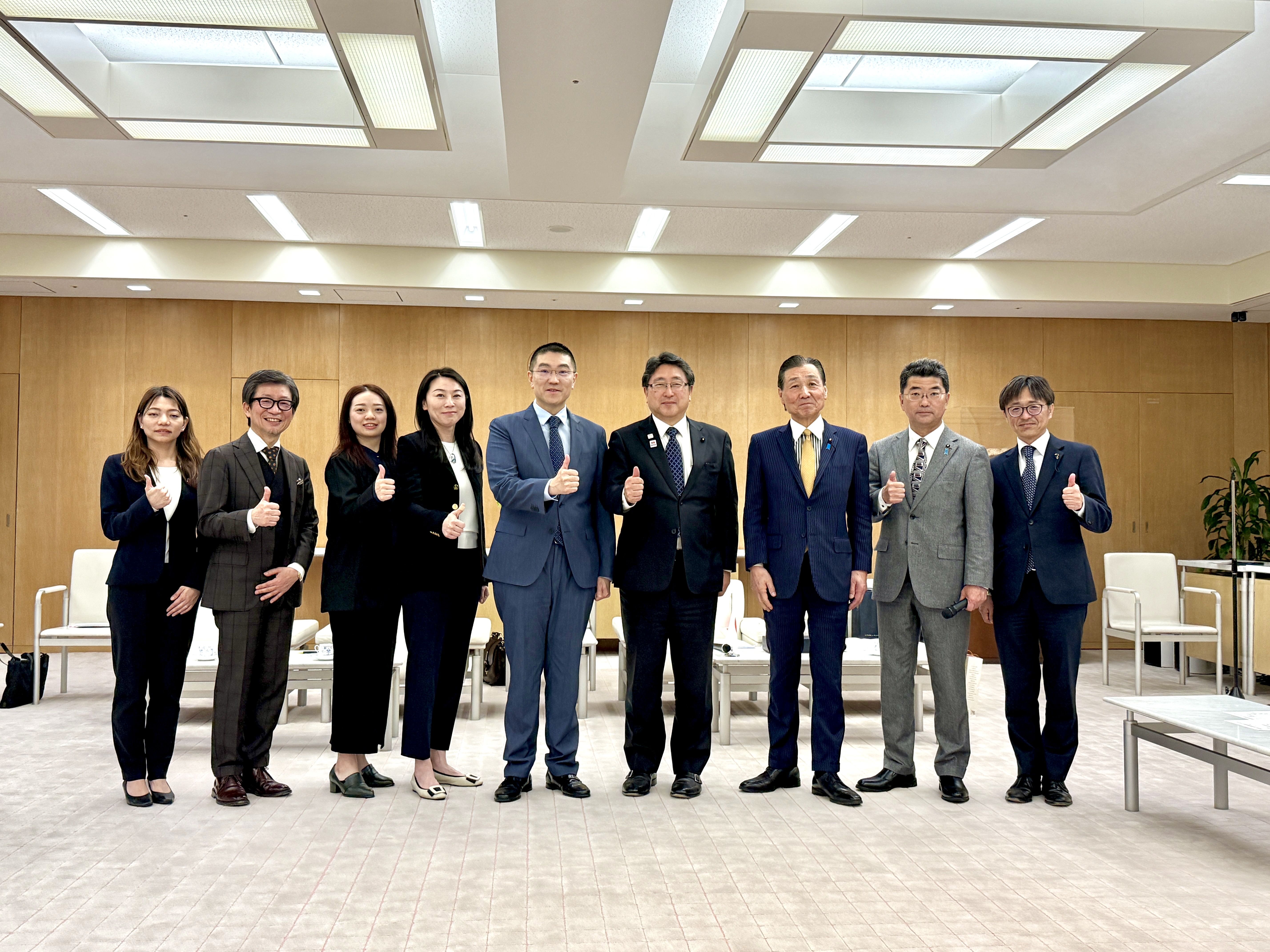 ▲謝國樑率團訪日會三政要。（圖／記者郭世賢翻攝）