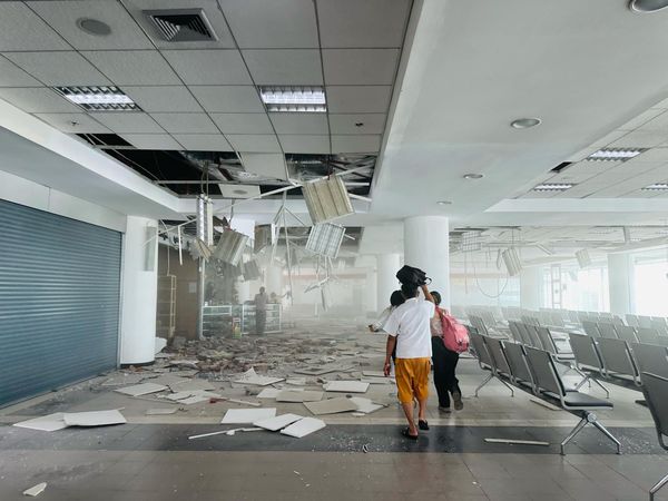 ▲▼緬甸強震災情曝！曼德勒機場淪廢墟「宛如遭轟炸」　公寓整棟被震歪。（圖／翻攝臉書）
