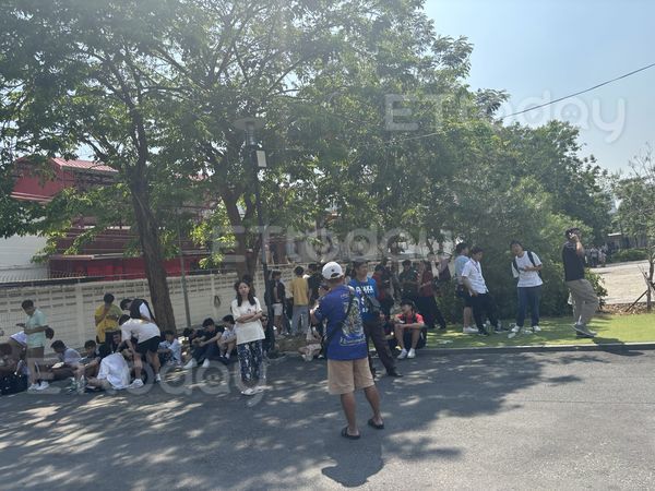 ▲▼ 台灣粉絲到曼谷追星卻遇上緬甸7.7強震，塞在車陣中動彈不得。（圖／民眾提供，下同）