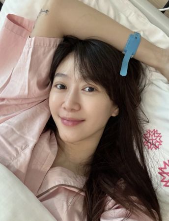 ▲許蓁蓁順利產下女兒。（圖／翻攝自許蓁蓁IG）