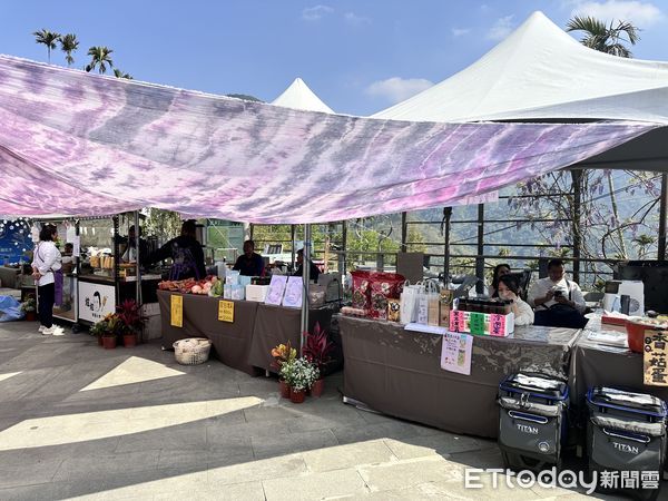 ▲▼  把握最佳賞花期！瑞里紫藤花海盛開，春日美景不容錯過  。（圖／嘉義縣政府提供）