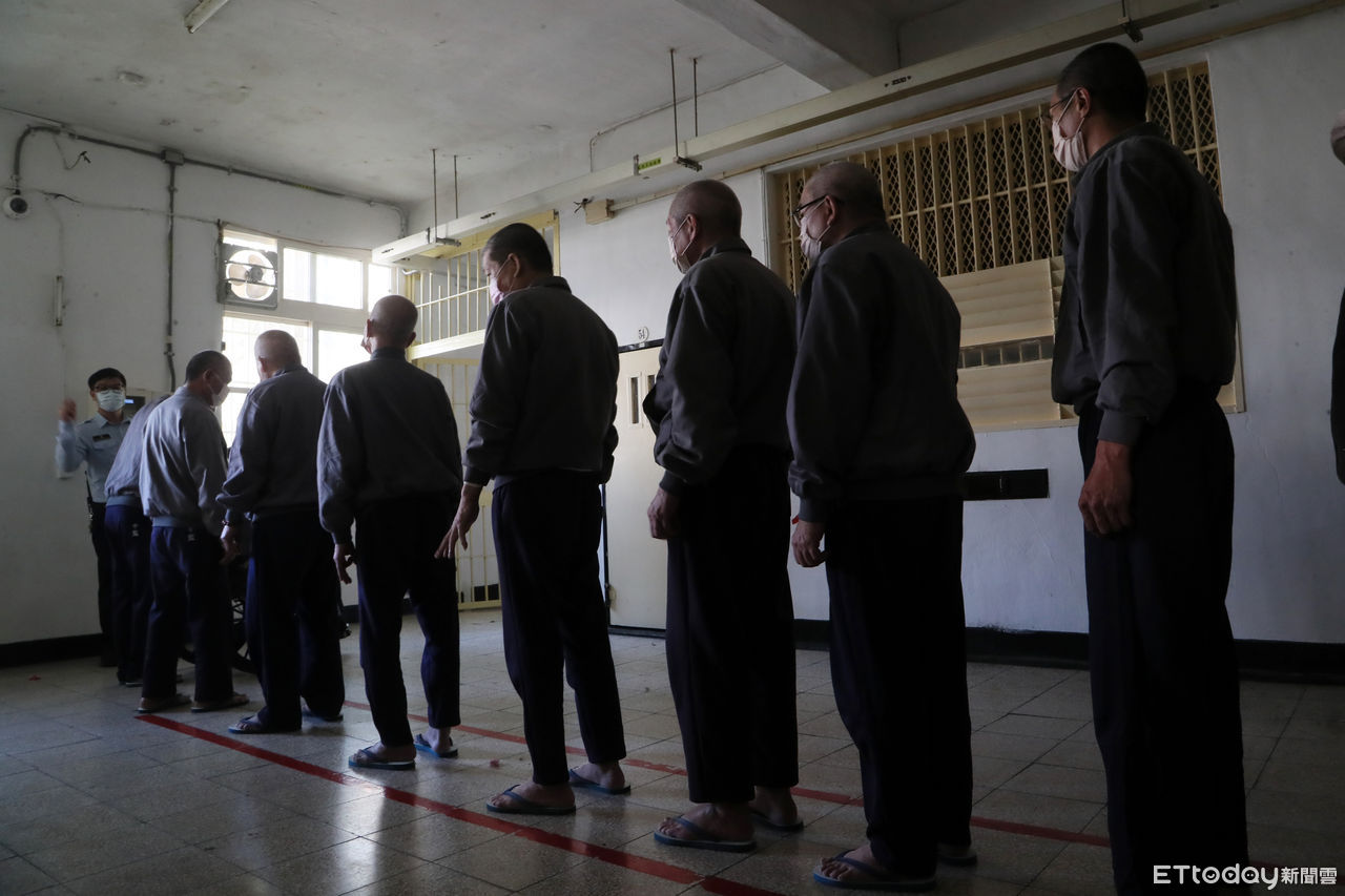 受刑人被2獄友教訓！打到顱內出血變聽障　獲賠25萬精神慰撫金