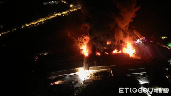 ▲▼嘉義工廠火警。（圖／記者翁伊森翻攝）
