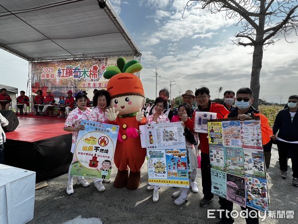 ▲台南市消防局將軍分隊及婦女宣導隊透過互動宣導方式，向民眾推廣防火防災觀念，並提醒即將到來的清明節祭祖安全注意事項。（圖／記者林東良翻攝，下同）