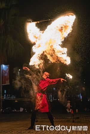 ▲▼為活絡金門夜間觀光，並有效利用閒置空間，藝耕有限公司攜手柳營推出全新觀光活動「2025戰地奇幻夜」。（圖／記者林名揚翻攝）