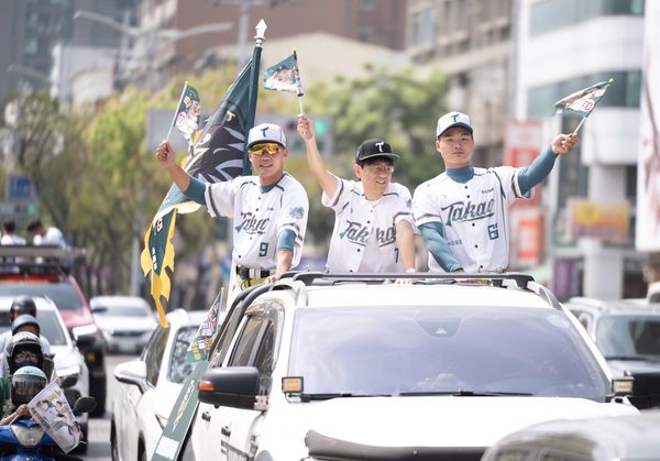 ▲台鋼雄鷹車掃。（圖／台鋼雄鷹提供）