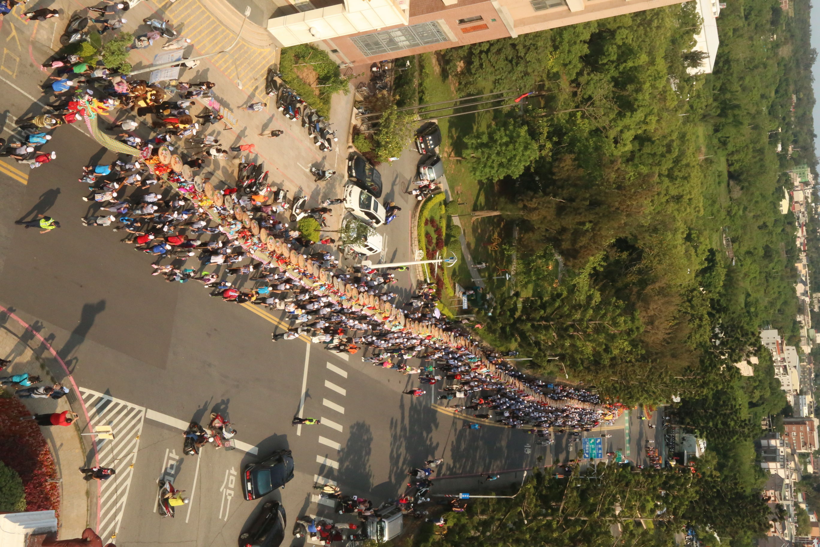 ▲▼睽違五年 親子蜈蚣座準備搶報名！全金門最盛大的親子蜈蚣座嘉年華4月14日上午9點線上報名。（圖／記者林名揚翻攝）